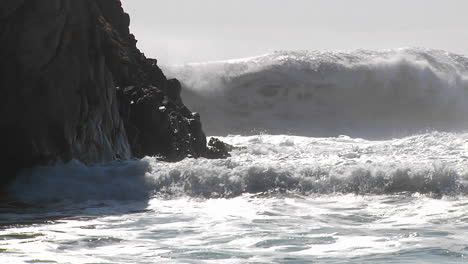 Big-waves-crash-along-the-California-coastline