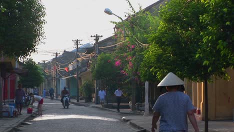 Eine-Kleine-Straße-In-Einem-Ländlichen-Dorf-In-Vietnam