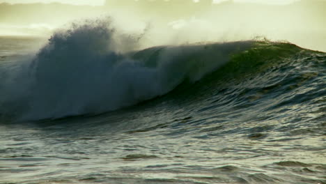 Large-waves-as-they-crest-and-break-in-slow-motion