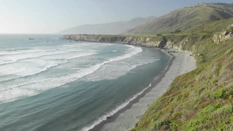 Zeitraffer-Von-Wellen,-Die-Am-Sand-Dollar-Strand-In-Big-Sur-Kalifornien-Brechen-1