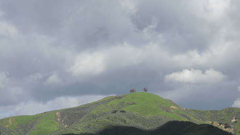 Fast-time-lapse-of-a-developing-storm-over-two-trees-above-Ventura-California