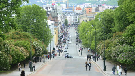 Time-lapse-of-people-walking-on-Karl-Johans-Gt-in-downtown-Oslo-Norway