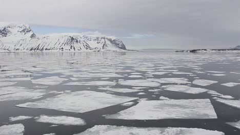 POV-motion-cruising-through-sea-ice-in-Hornsund-in-the-Svalbard-archipelago-Norway