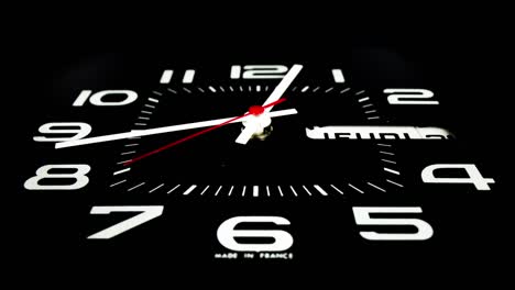 Black-Clock-11