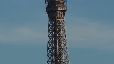 Eiffel-Tower-Version-08