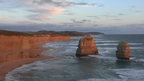 Die-Felsformation-Der-Zwölf-Apostel-Sticht-An-Der-Australischen-Küste-Heraus