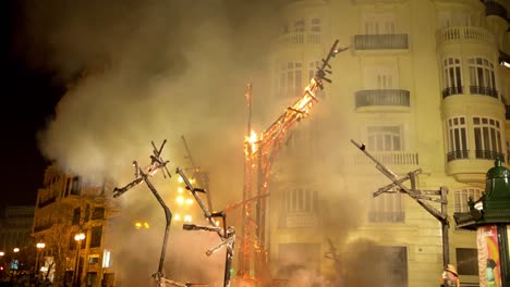 Fallas-Burning-0-08