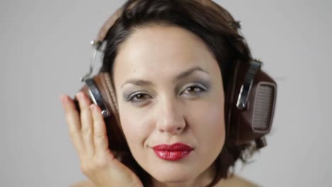 Woman-in-Headphones-Portrait-07