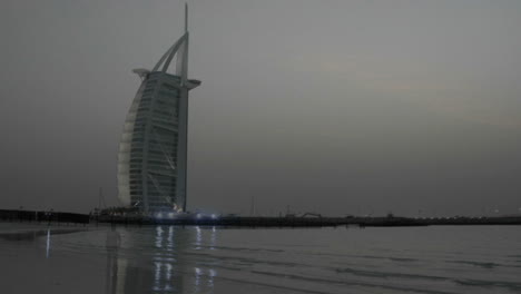 Day-turns-to-night-in-this-time-lapse-shot-of-Dubai-with-the-Burj-al-Arab-behind