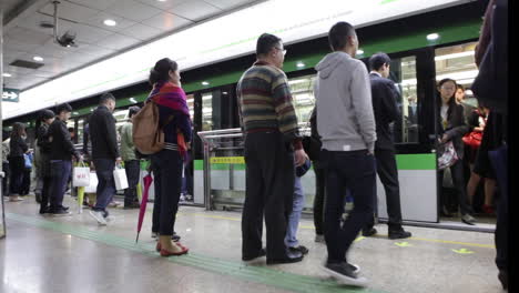 The-Shanghai-China-subway-moves-through-an-underground-station-1