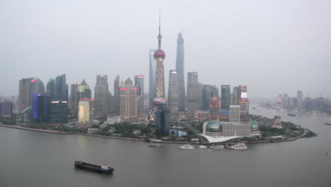 Establishing-shot-of-the-skyline-of-Shanghai-China-on-a-hazy-day