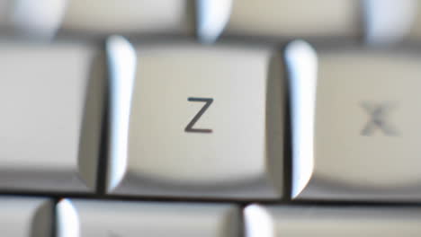 Der-Buchstabe-Z-Steht-Auf-Einer-Computertastatur
