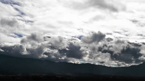 Time-lapse-of-clouds-passing-dramatically-over-a-valley