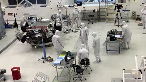 Scientists-at-NASA-Jet-Propulsion-Laboratory-JPL-work-in-controlled-lab-conditions-to-build-and-test-the-Mars-Rover-2