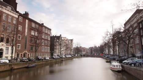 Canal-de-Amsterdam-01