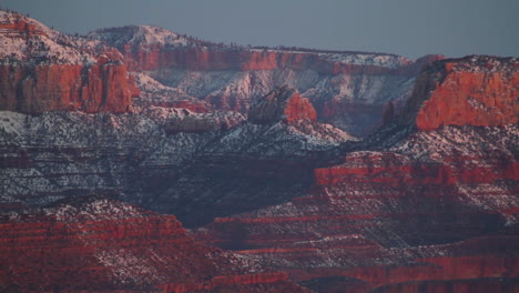 Eine-Aufnahme-Vom-Grand-Canyon-Im-Winter