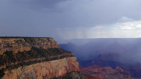 A-Beautiful-Time-Lapse-Of-The-Grand-Canyon-With-A-Storm-Passing-5