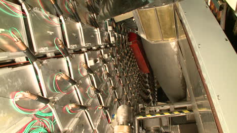 Am-Nationalen-Beschleunigerlabor-Des-Fermilab-Arbeiten-Wissenschaftler-An-Hochenergetischer-Teilchenphysik-5