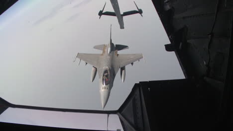 An-Air-Force-F16-Is-Refueled-In-Midair-1