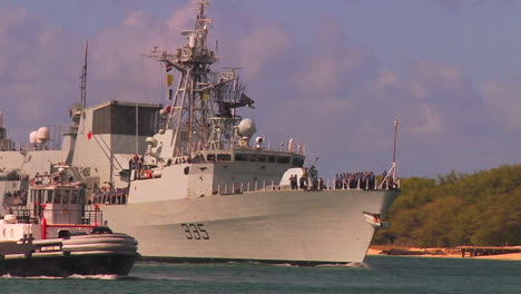 El-Barco-De-La-Armada-Canadiense-Calgary-Halifax-Clase-Fragata-Navega-Cerca-De-Hawaii-1