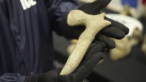 Old-Stolen-Artifacts-Are-Confiscated-By-The-Us-Government-3