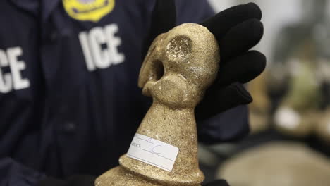 Old-Stolen-Artifacts-Are-Confiscated-By-The-Us-Government-4