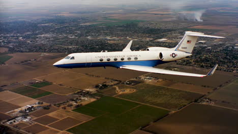 Aerials-Of-The-Us-Air-Force-Air-Mobility-Command-C37-Executive-Us-Government-Jet-In-Flight-11