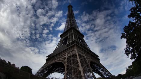Torre-Eiffel-10