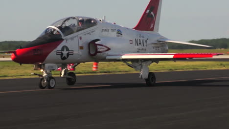 The-T45-Navy-Jet-Taxis-On-A-Runway-Using-Biofuel