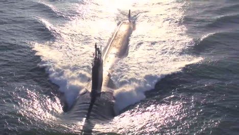 Excellent-Aerials-Over-A-Submarine-At-Sea-3