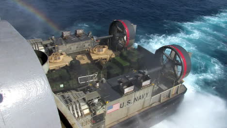 Marine-Forces-Use-Amphibious-Assault-Vehicles-On-The-Ocean