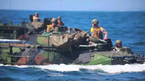Amphibious-Assault-Vehicle-Tanks-Leave-A-Navy-Vessel-During-A-Wartime-Exercise-2