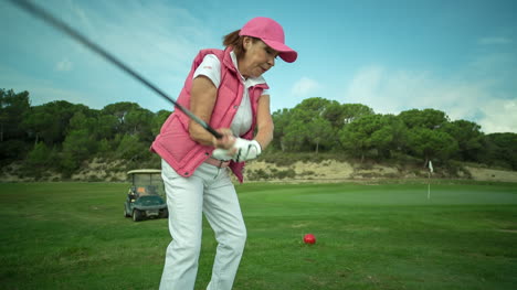 Lady-Playing-Golf-12
