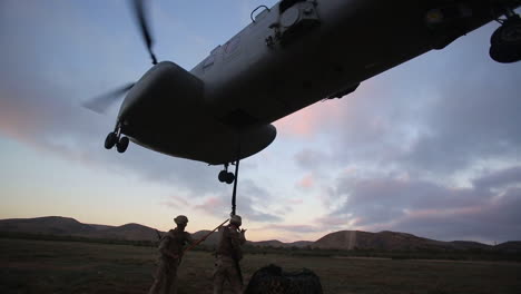 Ch46-Sea-Knight-Helicopter-In-Action-2