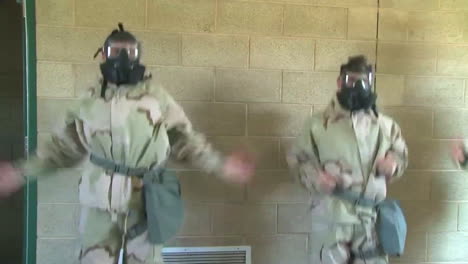 Us-Marines-Conduct-Poison-Gas-Experiments-Wearing-Gas-Masks-1