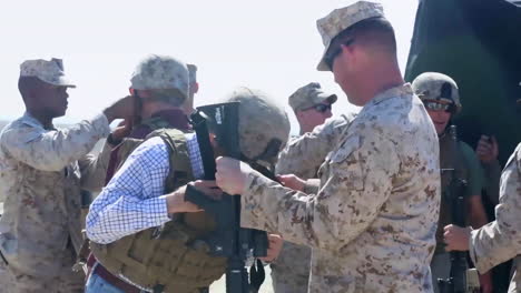 Former-California-Governor-Pete-Wilson-Fires-Guns-With-The-Army-At-A-Photo-Op-1