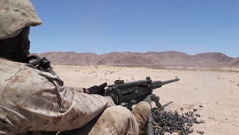 Us-Marines-Practice-Firing-Machine-Guns-In-Battlefield-Exercises-6