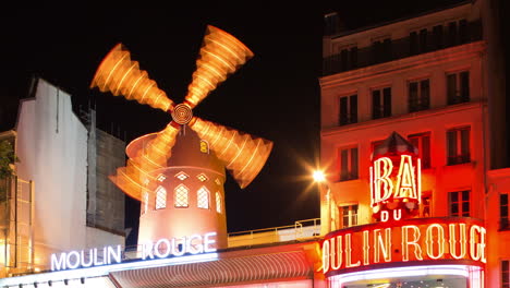 Moulin-Rouge-02