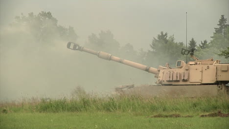Us-M109A6-Paladin-Tanks-Are-Fired-At-A-Range-In-Germany