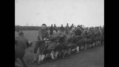 Good-Shots-Of-Troops-Preparing-For-Battle-In-World-War-One-4