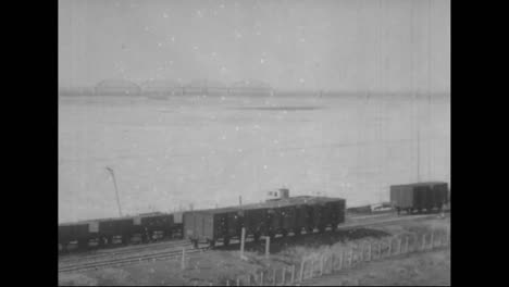 Frühe-Aufnahmen-Der-Eurasischen-Landbrücke-Entlang-Der-Transsibirischen-Eisenbahn