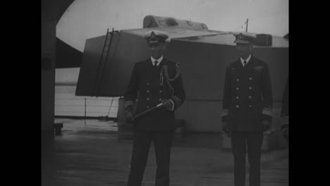 König-George-V-Besucht-Die-HMS-Hercules-Und-Admiral-Sir-Doveton-Sturdee