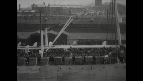 Ships-Full-Of-Sailors-Depart-Hoboken-Harbor-In-1918-For-World-War-One