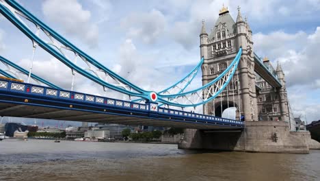 Tower-Bridge-01