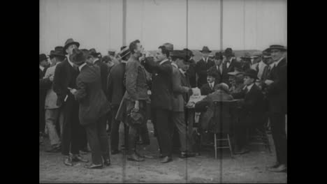 Truppenzüge-Verschleppen-1918-Männer-In-Den-Ersten-Weltkrieg