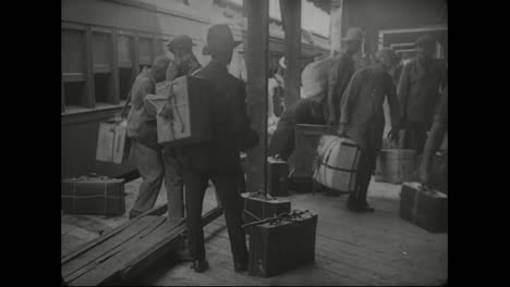 Tausende-Deutsche-Werden-Im-Ersten-Weltkrieg-Aus-Amerika-Deportiert