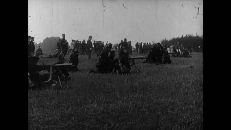 Uso-Temprano-De-Ametralladoras-En-El-Campo-De-Batalla-En-Francia-1913
