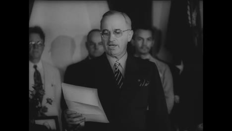 El-Presidente-Harry-Struman-Anuncia-La-Rendición-De-Japón-En-La-Segunda-Guerra-Mundial.