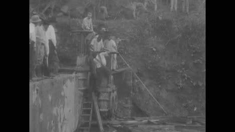 Scenes-From-The-Construction-Of-The-Panama-Canal-In-1913-And-1914-9