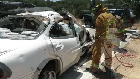 Fort-Hunter-Liggett-Fire-Department-Train-Us-Army-Reserve-12M-Army-Firefighters-In-Methods-Of-Extricating-Victims-From-A-Vehicle-Involved-In-A-Crash-Using-The-Jaws-Of-Life-Cutter-2019